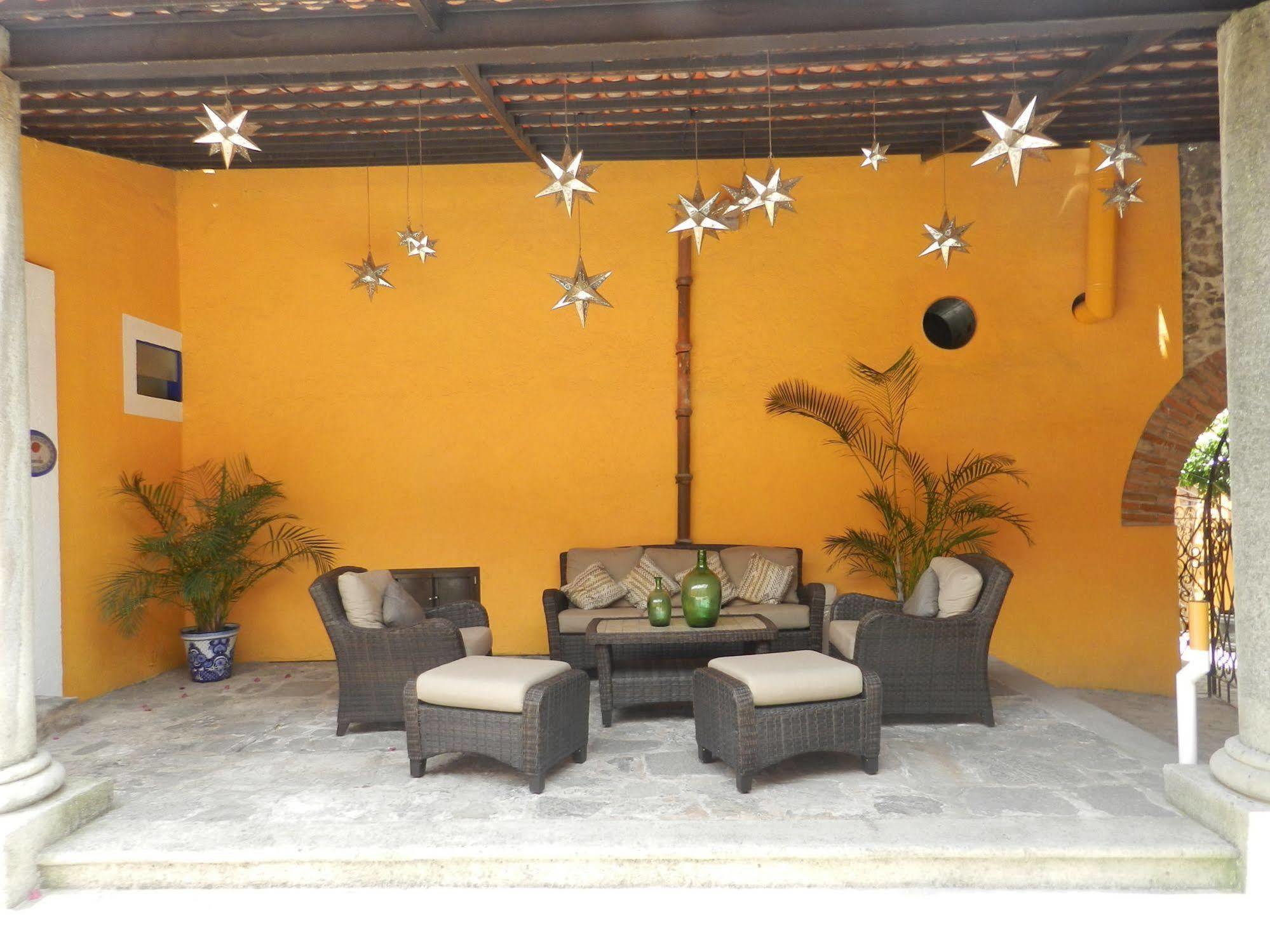 Collection O Al Otro Lado Del Rio, Puebla Hotel Екстериор снимка Interior of a typical house in San Cristóbal de Las Casas