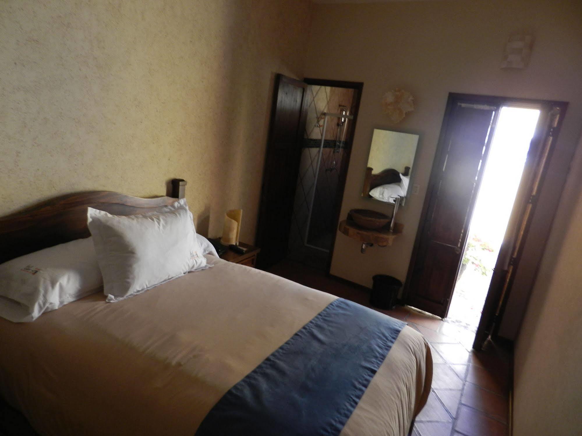 Collection O Al Otro Lado Del Rio, Puebla Hotel Екстериор снимка A room at the hotel
